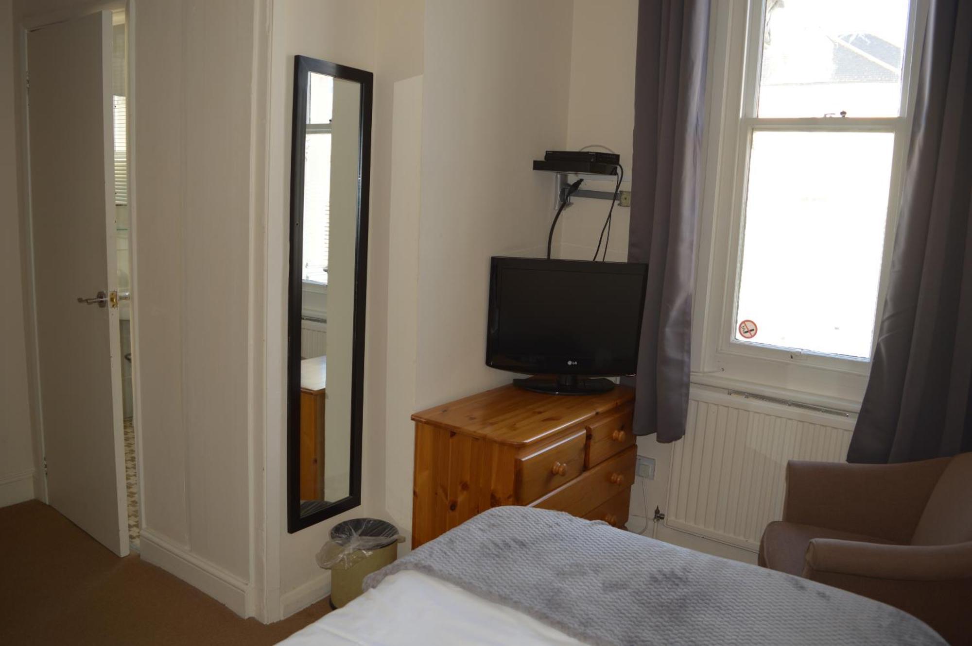 The Sheldon B&B - Free Private Parking Eastbourne Exterior foto